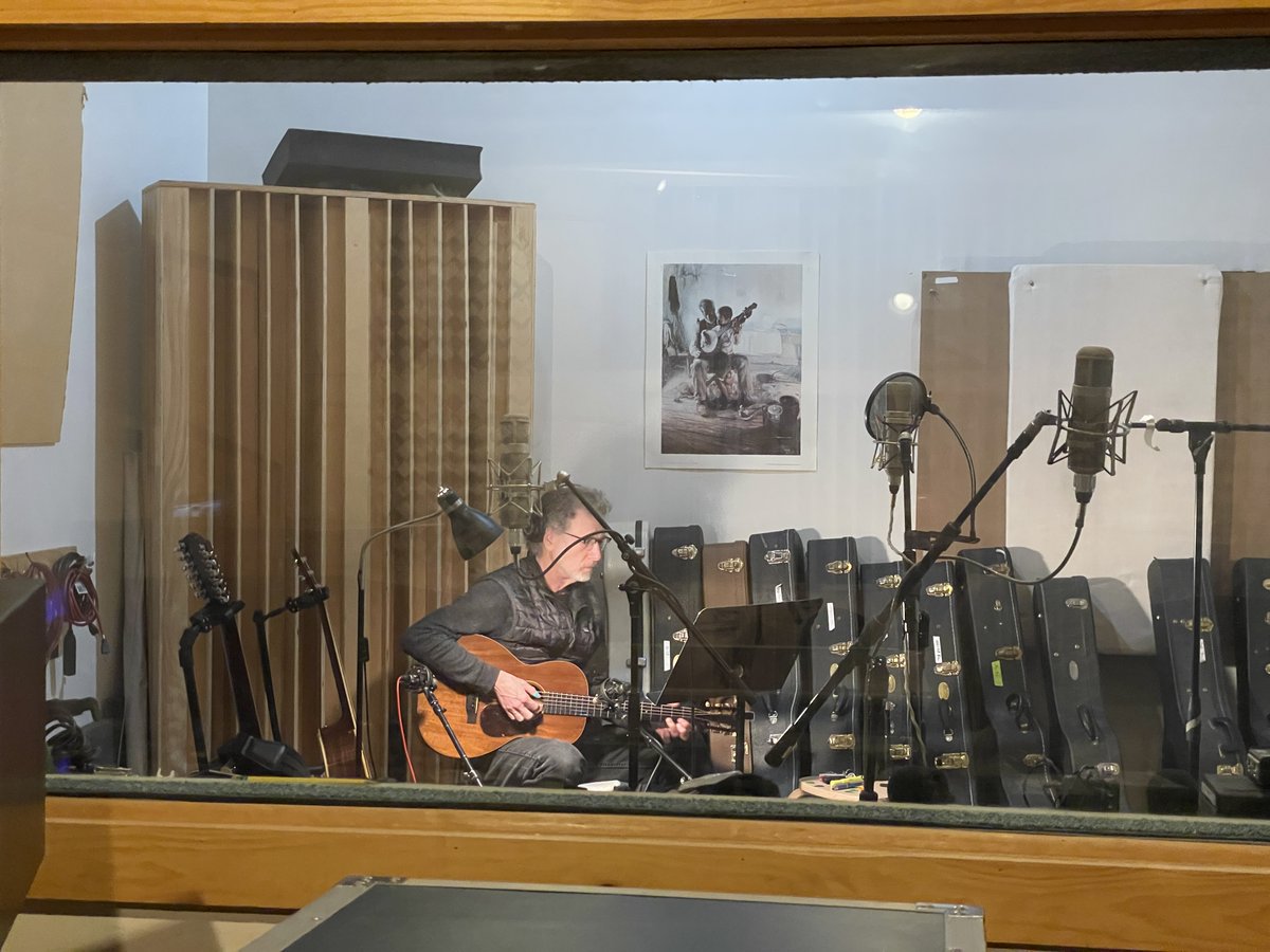 tmp_jlicense's tweet image. We are excited to announce the upcoming release of KOL B&apos;SEDER ANTHOLOGY! 
Here are some photos from the recording sessions, at Wellspring Studios in Acton, MA, featurig Cantor Jeff Klepper, Rabbi Dan Freelander, Joe Eglash, and Eric Kilburn.
