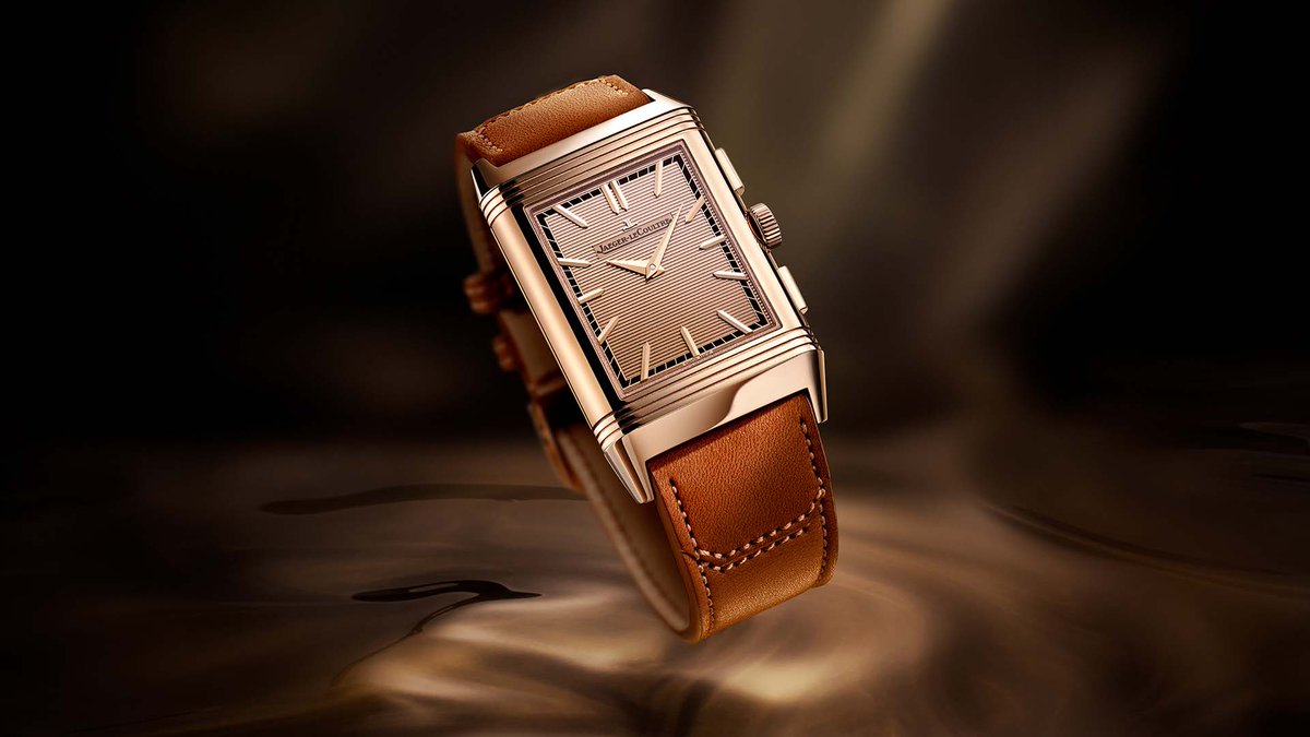 cotedesmontres's tweet photo. #JaegerLeCoultre #Reverso #Tribute #Chronograph réinterprétée en #orRose
Une version audacieuse avec la complication sportive par excellence. Le cadran arbore un décor inédit qui met en valeur la géométrie #ArtDéco rectiligne de la Reverso
@jaegerlecoultre
https://t.co/98QrJsd6oo https://t.co/WDzgyj5DYu