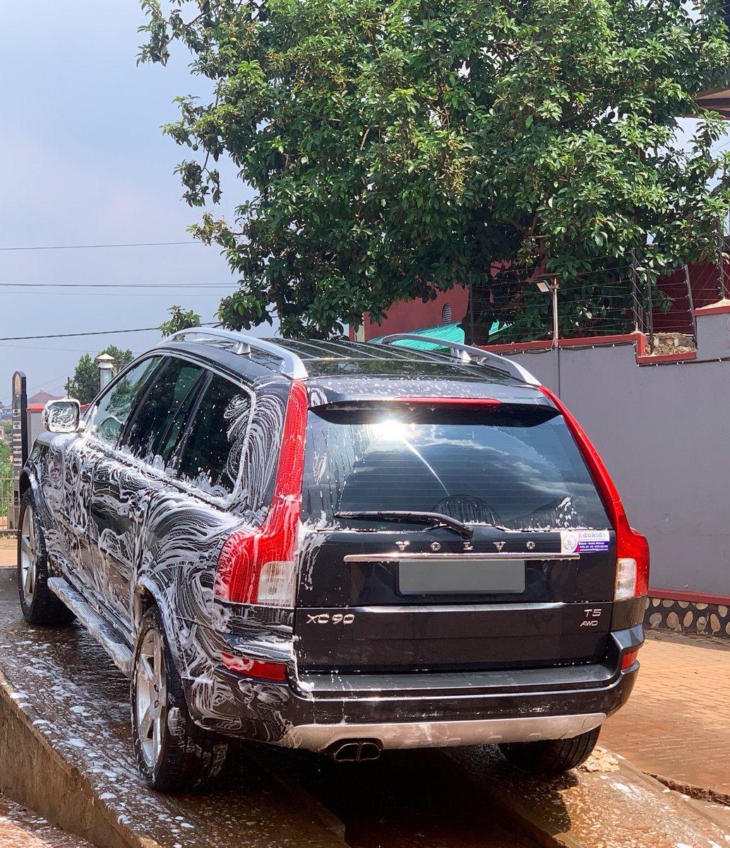 Cleaning the car before the drop off is really important 
It improves customer satisfaction ✅