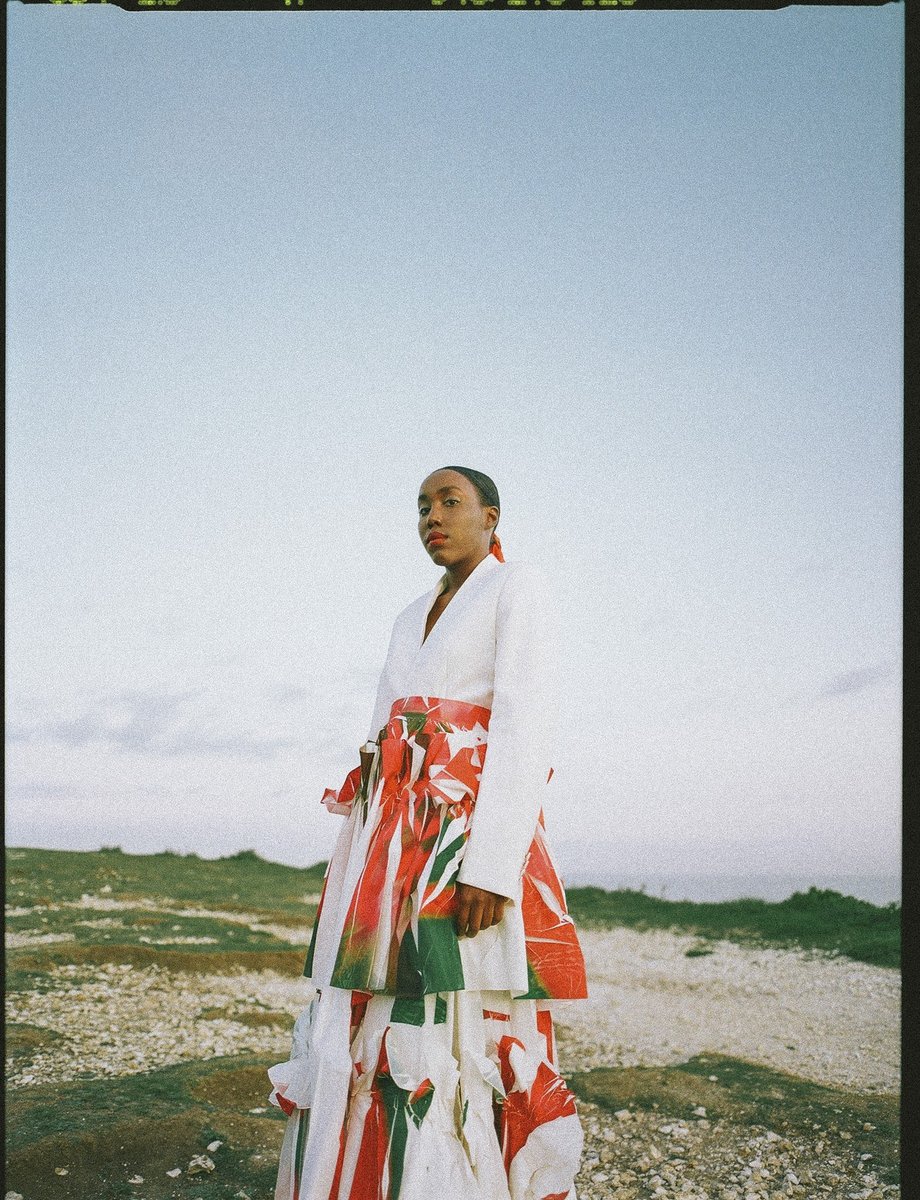 CLASH (@clashmagazine) on Twitter photo .<a href="/EgoEllaMay/">pronounced ‘eh-go’ 🕊️</a> details 'FIELDNOTES: COMPLETE' - out on December 6th, it will feature new song 'Winter Sun'.
clashmusic.com/news/ego-ella-… .<a href="/EgoEllaMay/">pronounced ‘eh-go’ 🕊️</a> details 'FIELDNOTES: COMPLETE' - out on December 6th, it will feature new song 'Winter Sun'.
clashmusic.com/news/ego-ella-…