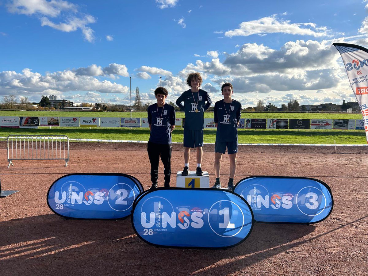 Championnat Départemental de Cross 2024

Retour en images sur la course Lycées Garçons, une belle bagarre pour le classement sur presque 4000m de course ! 

Bravo à tous ! 👏🏻 

📸 THOMELIN M. 

<a href="/UnssOrleans_SR/">UNSS Orléans-Tours</a> <a href="/unss/">UNSS_National</a> 
<a href="/ac_orleanstours/">Académie d'Orléans-Tours</a> <a href="/dsden28/">DSDEN d’Eure-et-Loir - Académie d’Orléans-Tours</a> 
<a href="/eurelien/">Eure-et-Loir</a> <a href="/CDOS28/">CDOS28</a>
