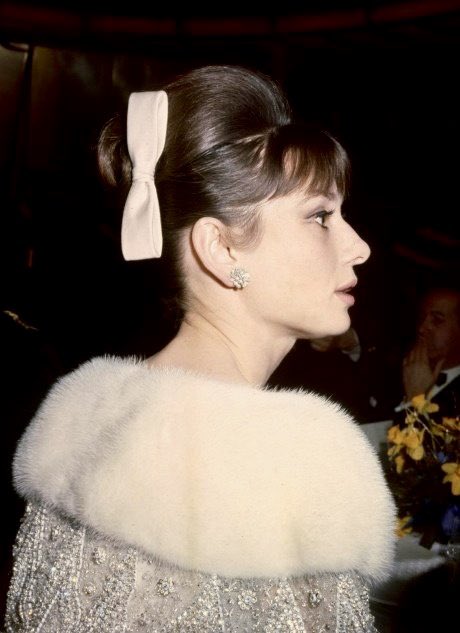 hepburnfiles's tweet photo. audrey hepburn attending le bal des petits lits blancs in le havre, france, on january 14, 1962 https://t.co/otrSYbjqr3