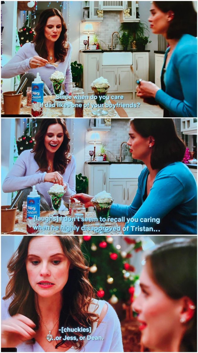 <a href="/sarahramos/">Hollywood Actress Sarah Ramos</a> the number one gilmore girls fan!!!