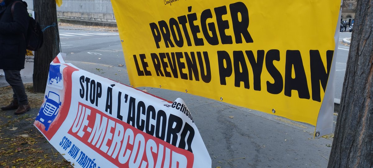 ConfPaysanne's tweet photo. 🔎 Pour comprendre pourquoi la @ContPaysanne est contre le #Mercosur ET contre TOUS les accords de libre-échange, retrouvez-nous samedi 23 novembre sur 🎙@franceinter vers 19h55 et sur🎙@francebleu vers 20h55. https://t.co/lCFzC8x2gf