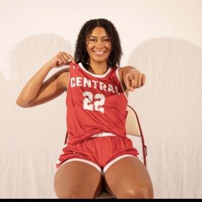 Sierra Moore tweet media