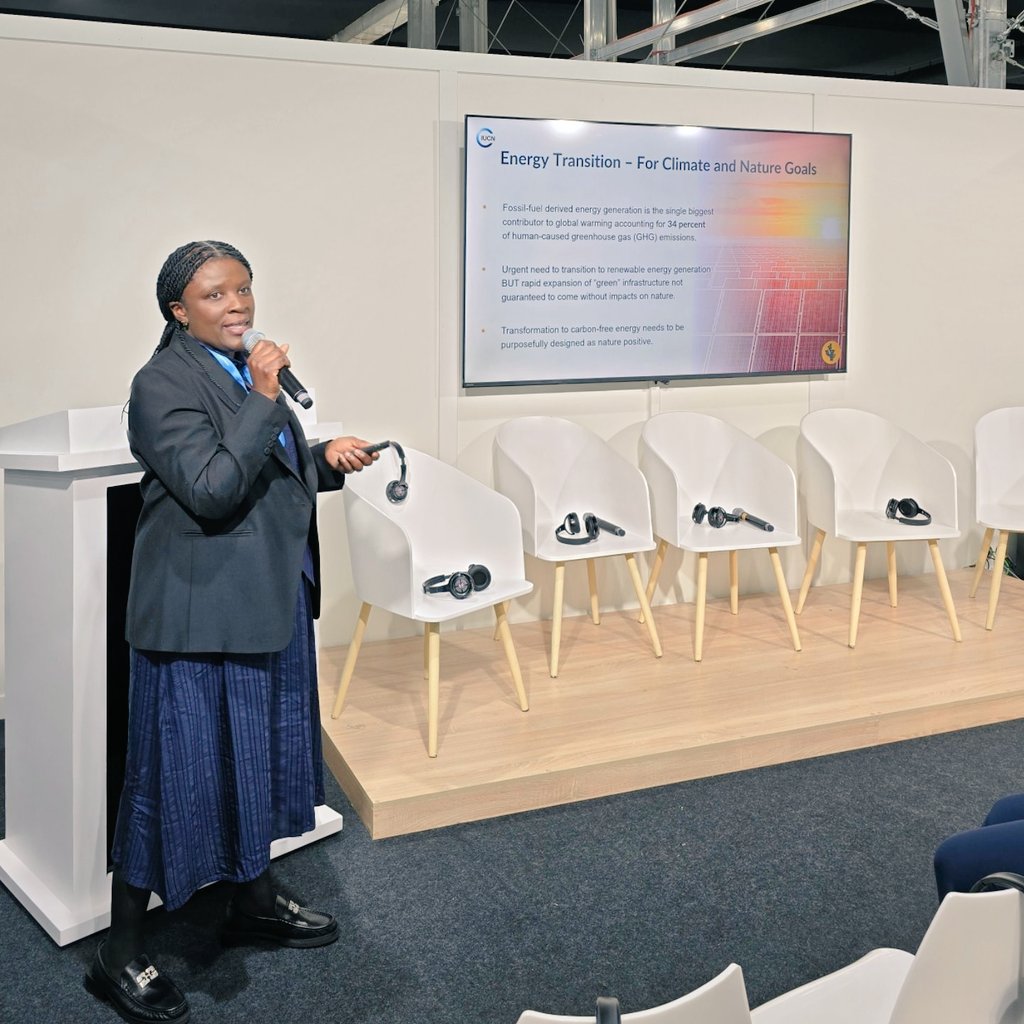 BelgiuminBaku's tweet photo. 🌊⚡️ Last day of action at our pavilion! Elia Group, alongside @RenewablesGrid  and @IUCN , explored the power of the seas today. They showcased advancements in offshore wind and grid development, crucial for hitting the 1.5°C target. Biodiversity goals and grid integration challenges were also key topics. Together, we’re making waves for a sustainable future! 🌍💚 #RenewableEnergy #ClimateAction #COP29

🌊⚡️ Pavilyonumuzda son fəaliyyət günü! Elia Group şirkəti Renewables Grid Təşəbbüsü və Təbiətin Mühafizəsi üzrə Beynəlxalq Birliklə bərabər bu gün dənizlərin gücünü araşdırdı. Onlar 1,5°C hədəfə çatmaq üçün mühüm əhəmiyyət kəsb edən dəniz küləyi enerjisi və şəbəkə inkişafındakı irəliləyişləri nümayiş etdirdilər. Biomüxtəliflik məqsədləri və şəbəkə inteqrasiyası problemləri də əsas mövzular idi. Biz birlikdə dayanıqlı gələcək üçün dalğalar yaradırıq! 🌍💚

@BelgiumMFA