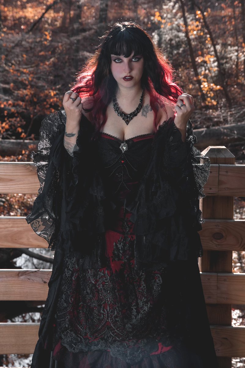 Be who you want to be, not who everyone else tells you to be. 

📷@umbraphotography 
Dress by @devilinspiredofficial

#goth #gothic #devilinspired #gothicmodel #gothicfashion #gothmakeup #makeup #redhair #gothhair #model #gothmodel #gothbabe #gothgirl  #Lolita #gothlolita #queen