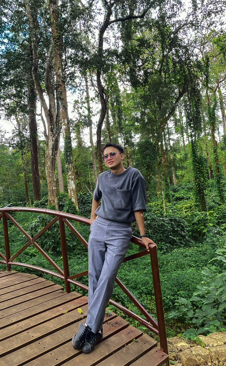 ShaneAlfred23's tweet photo. Into the wood 🌳 https://t.co/Cu52cOrayq