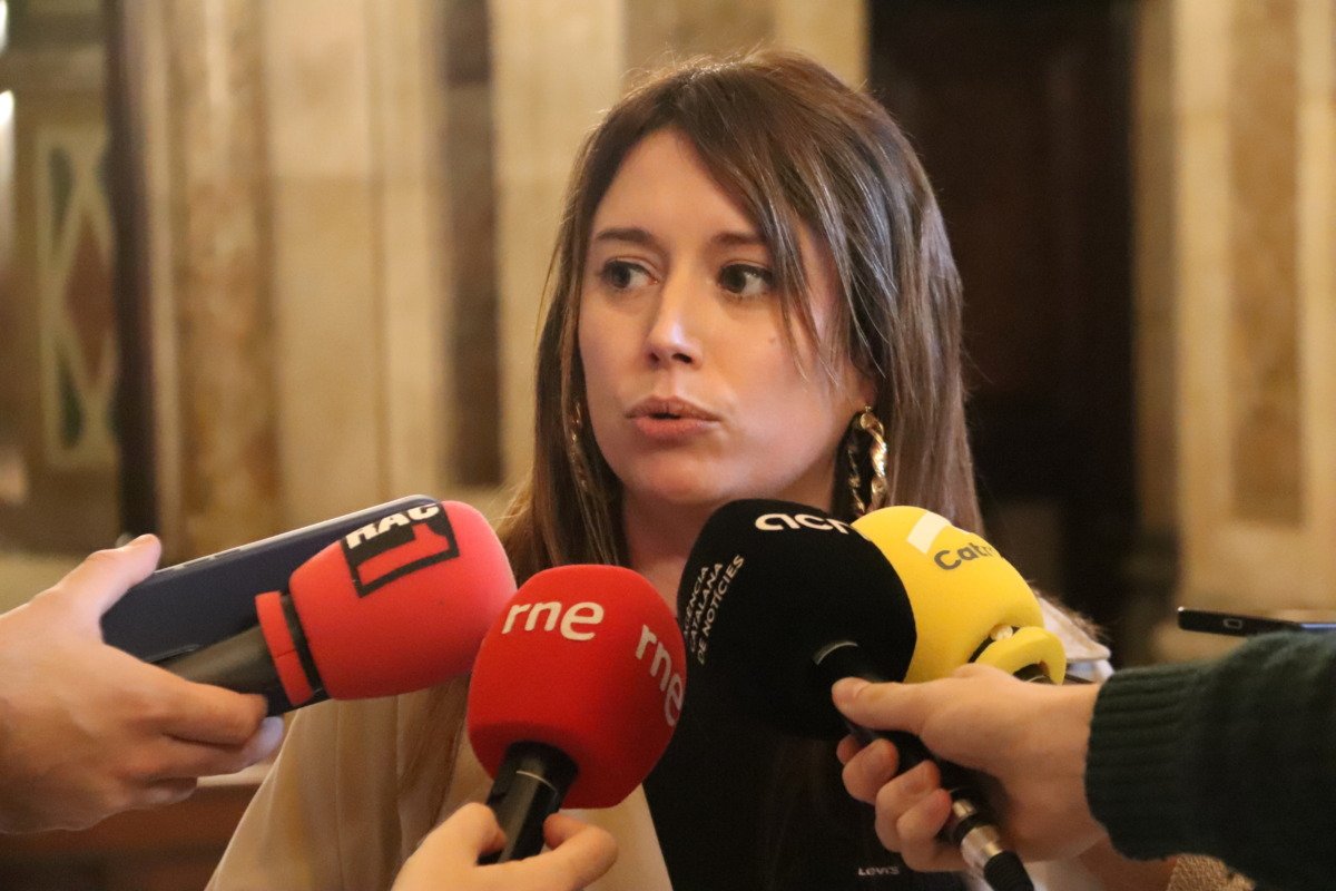 Després de les dades falsejades, que van justificar els diners públics invertits, avui PSC, Junts i PP han votat en contra de la fiscalització de la Copa Amèrica que proposàvem a la Sindicatura en suport a <a href="/NoCopaAmerica/">No a la Copa Amèrica 2024</a>.

Es pot llegir a <a href="/Diari_Public/">Públic</a>:
publico.es/public/psc-jun…