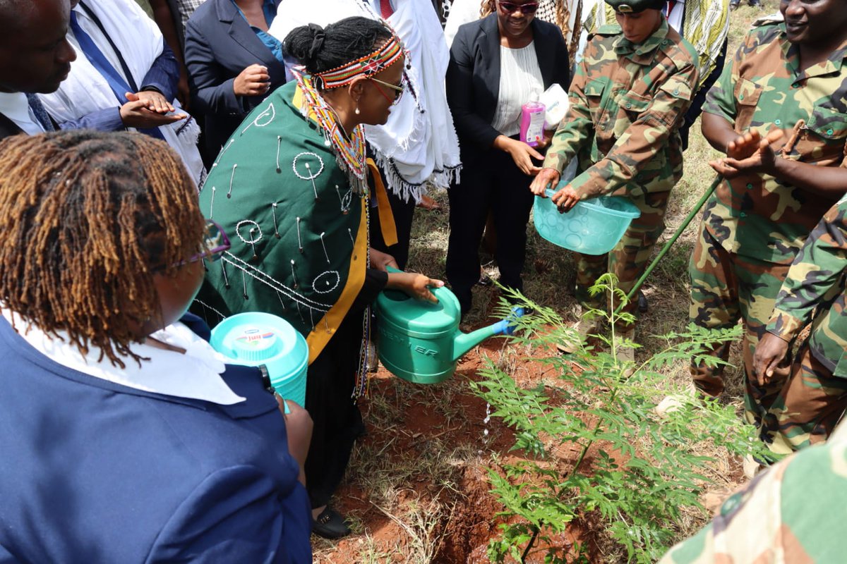 FCDCKenya's tweet photo. Today marked a significant milestone for #Marsabit_County with the launch of the Alternative Justice System (AJS) and Court Annexed Mediation! A vital step under the #RANGE_Programme to strengthen peacebuilding and cohesion in the region.  #PeaceForMarsabit
 #AJS 
@MarsabitGov https://t.co/VruBTnAO0w