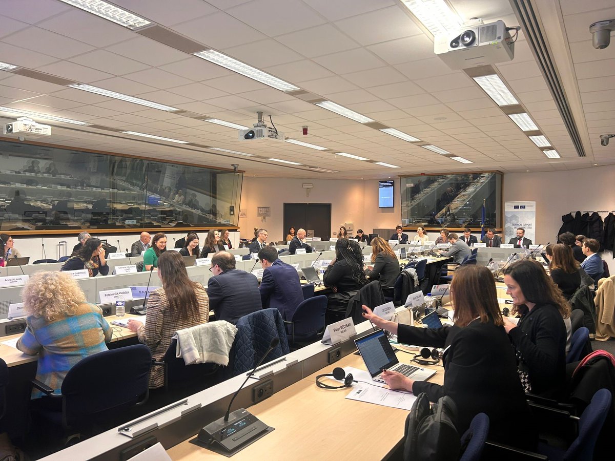 EU_reforms's tweet photo. 🔎Effective implementation of sanctions is key.
Proud to support 🇨🇿🇨🇾🇪🇸🇭🇺🇱🇹🇲🇹with a TSI project on asset freeze.
We brought together experts from EU countries, @EU_Commission, @Europol, @Eurojust, Private Public Partnerships &amp; @coe to share latest developments and good practices. https://t.co/jnS7S7Zrun