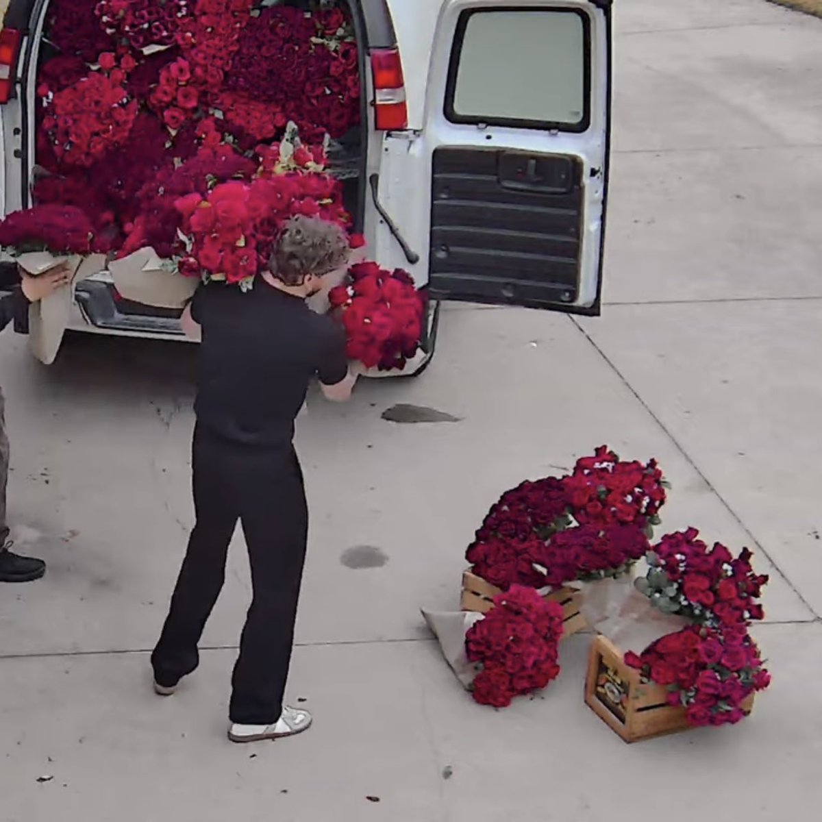 𝒶𝓎𝒶𝓉 tweet media