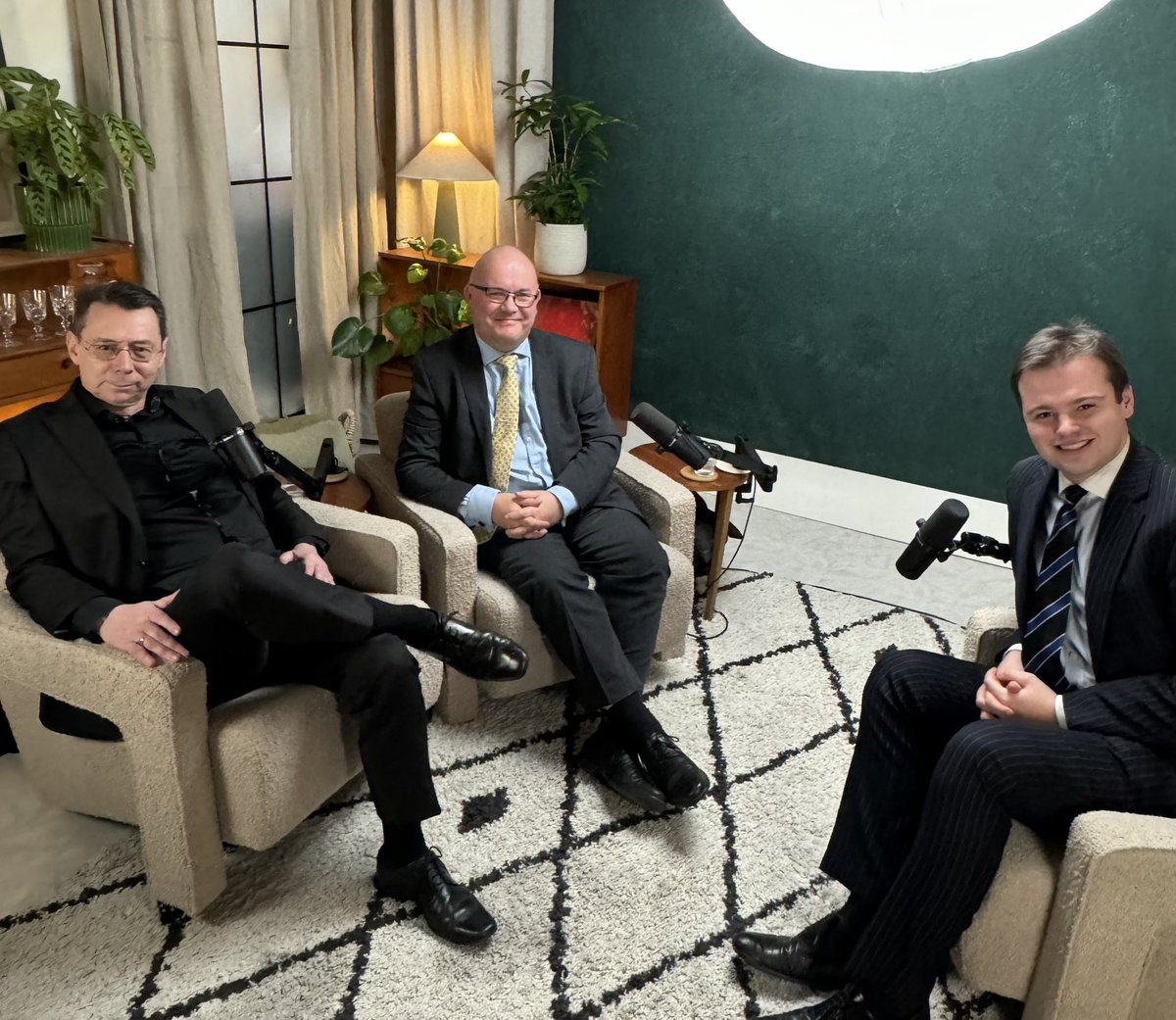 davidmoore2283's tweet photo. A real pleasure to welcome @MarkJLittlewood and @andrew_allison of @popconuk onto #TheSoundPerspective as we discussed how to smash the crippling tax burden, tackle the QUANGOs and support families.
Episode out soon! https://t.co/jMEua0bOvJ