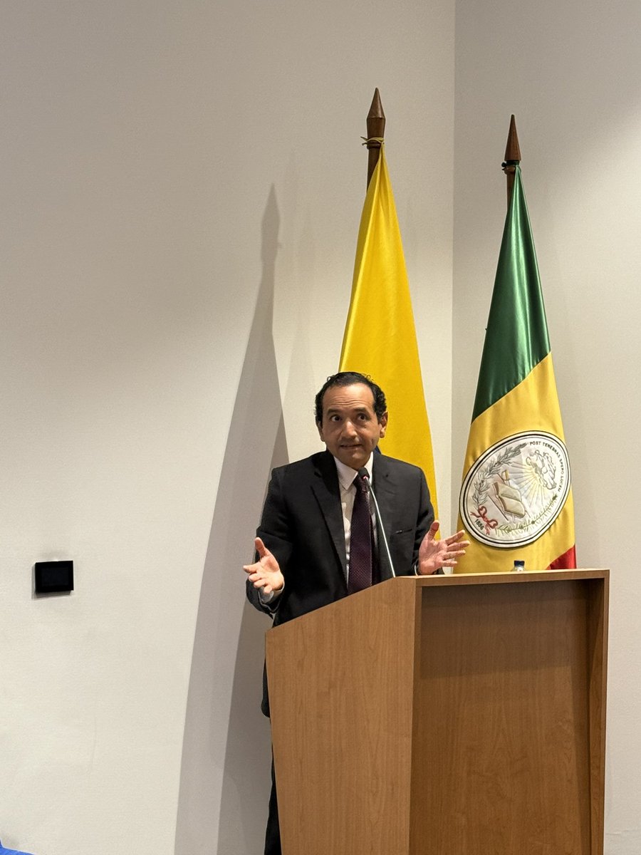 El director de la Delegatura para el Consumidor Financiero de la SFC, Nicolás Pavel, menciona “el uso integrado de algoritmos e IA en la industria de seguros impacta en los procesos de evaluación de riesgos, cálculo de reservas y el proceso de venta y la experiencia del cliente”.