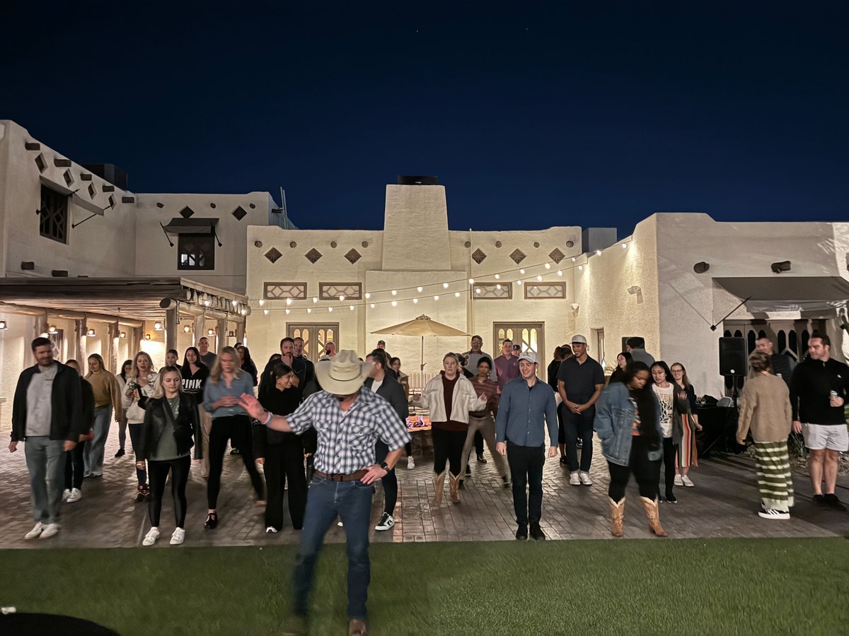 do_backflip's tweet photo. 🌵 Last week, our team traded laptops for desert views at our offsite in Phoenix, AZ!

In-person time is more than a luxury for a remote team - it's a vital part of our culture at Backflip. These offsites fuel the innovation and camaraderie that make Backflip thrive💡✨ https://t.co/PzhgFOl2cE