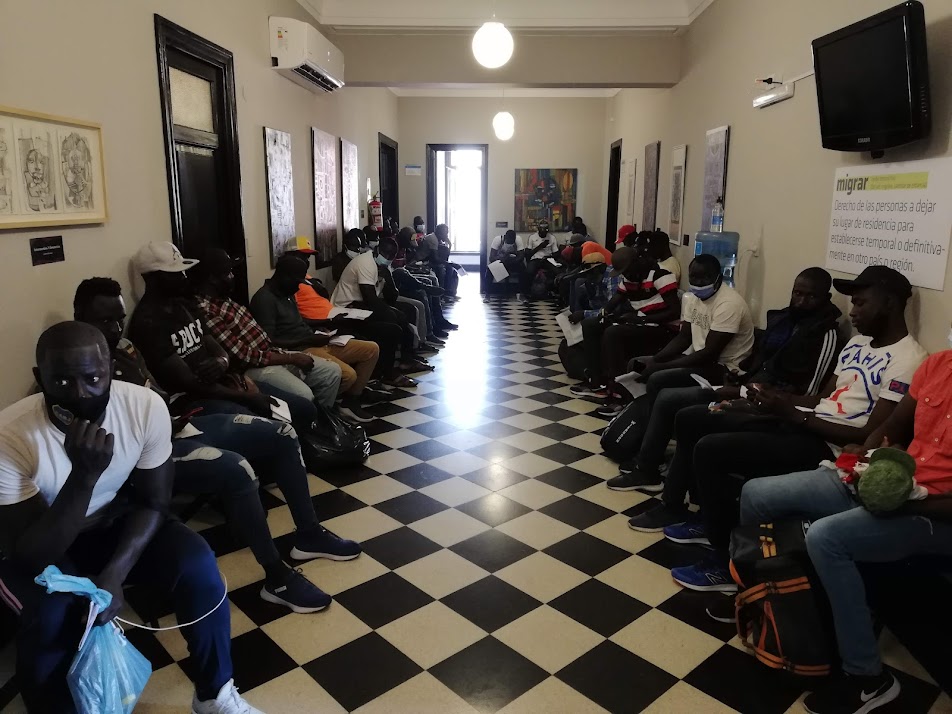 pietragallahora's tweet image. Sr. Ministro @m_cuneolibarona miente miente, que algo queda...

El edificio al cual hace referencia el ministro Libarona no pertenece a la Universidad Nacional Madres de Plaza de Mayo.
Este inmueble es propiedad del Estado Nacional, el cual a través de la AABE cedió el uso de sus…