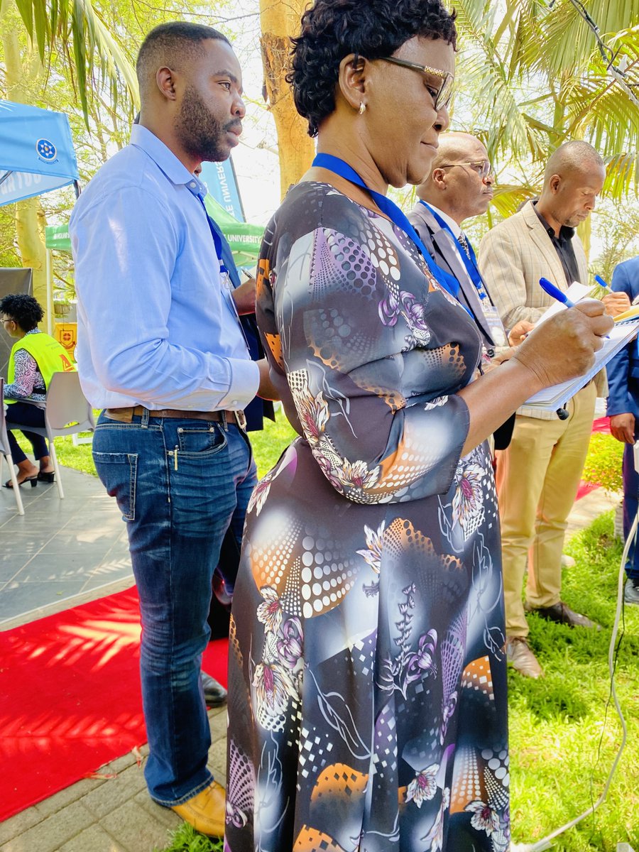 BOOSTFellowship's tweet photo. Before the audio-visual presentations our judges had a chance to interact with the various innovations from our competing teams. Our Judging panel was pleased to learn of the out-of-the-box ideas that our university teams have developed this past year.
#abovetheinfluence https://t.co/y8avsiEdaB