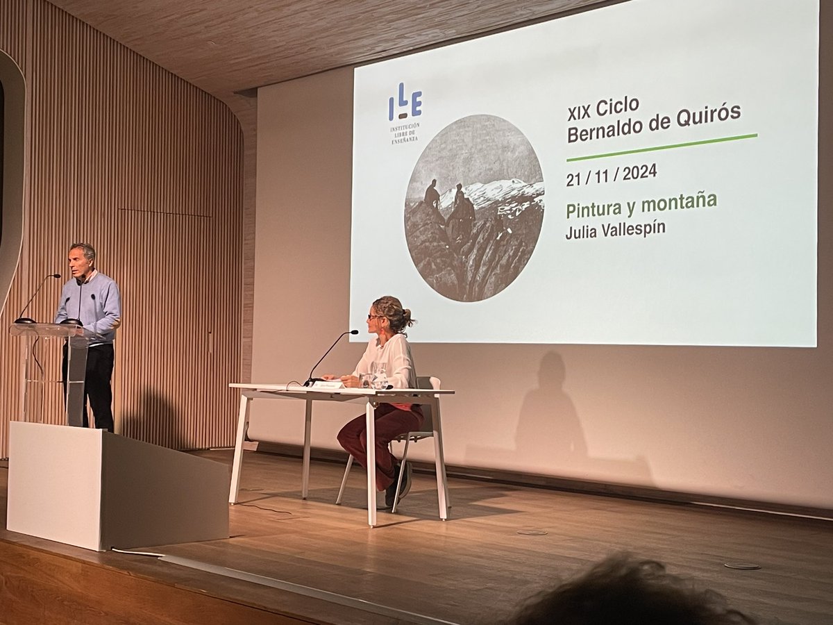 Comenzamos la conferencia de Julia Vallespín en la <a href="/FundacionGiner/">Institución Libre de Enseñanza</a> 👏🏻👏🏻👏🏻 “Mujeres pioneras. Montañas trazadas”.
