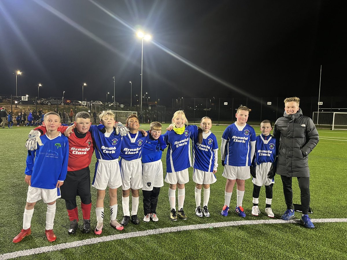 ColquhounPark's tweet photo. What a performance! What a team! Well done for braving the cold&amp; putting on a tremendous display of footballing genius! Thanks Mr C and Mr H for your coaching and to MrC who managed the team tonight! Proud as punch! Off to defrost now whilst some of the team are off to training! https://t.co/9F28pQX1ok