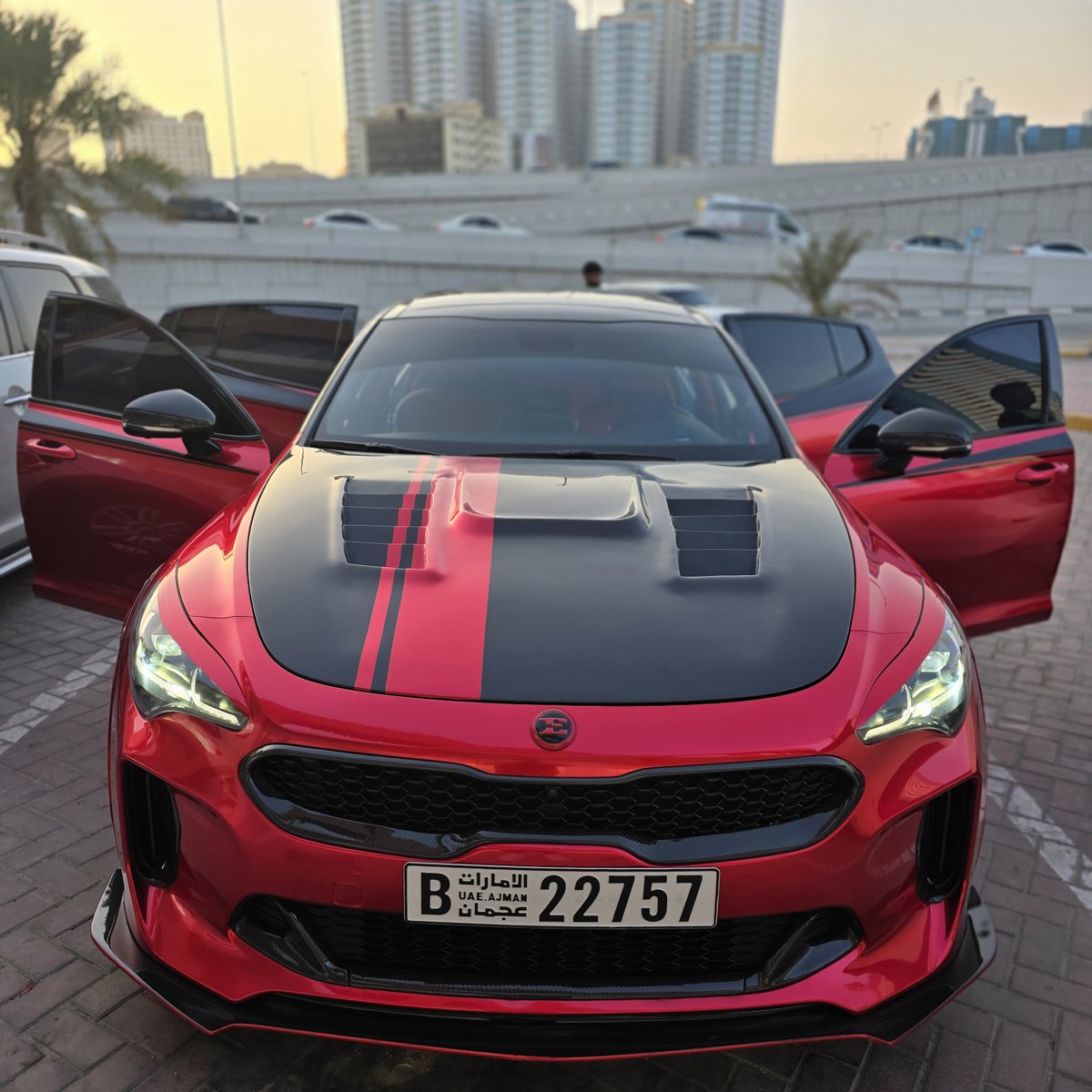 royalgaragecars's tweet photo. #KIAStinger GT 3.3 #V6 to sportowy sedan, który łączy w sobie elegancki design z dynamicznymi osiągami. Na dodatek czeka na nowego właściciela w Polsce! 🔥
🆙 2018 / 150 000 PLN w Polsce 🔝/ przebieg 145 000 km 💪
——-
Chcesz spełnić swoje motoryzacyjne marzenie?
📞 668 170 839 https://t.co/0kmo8TU1ah