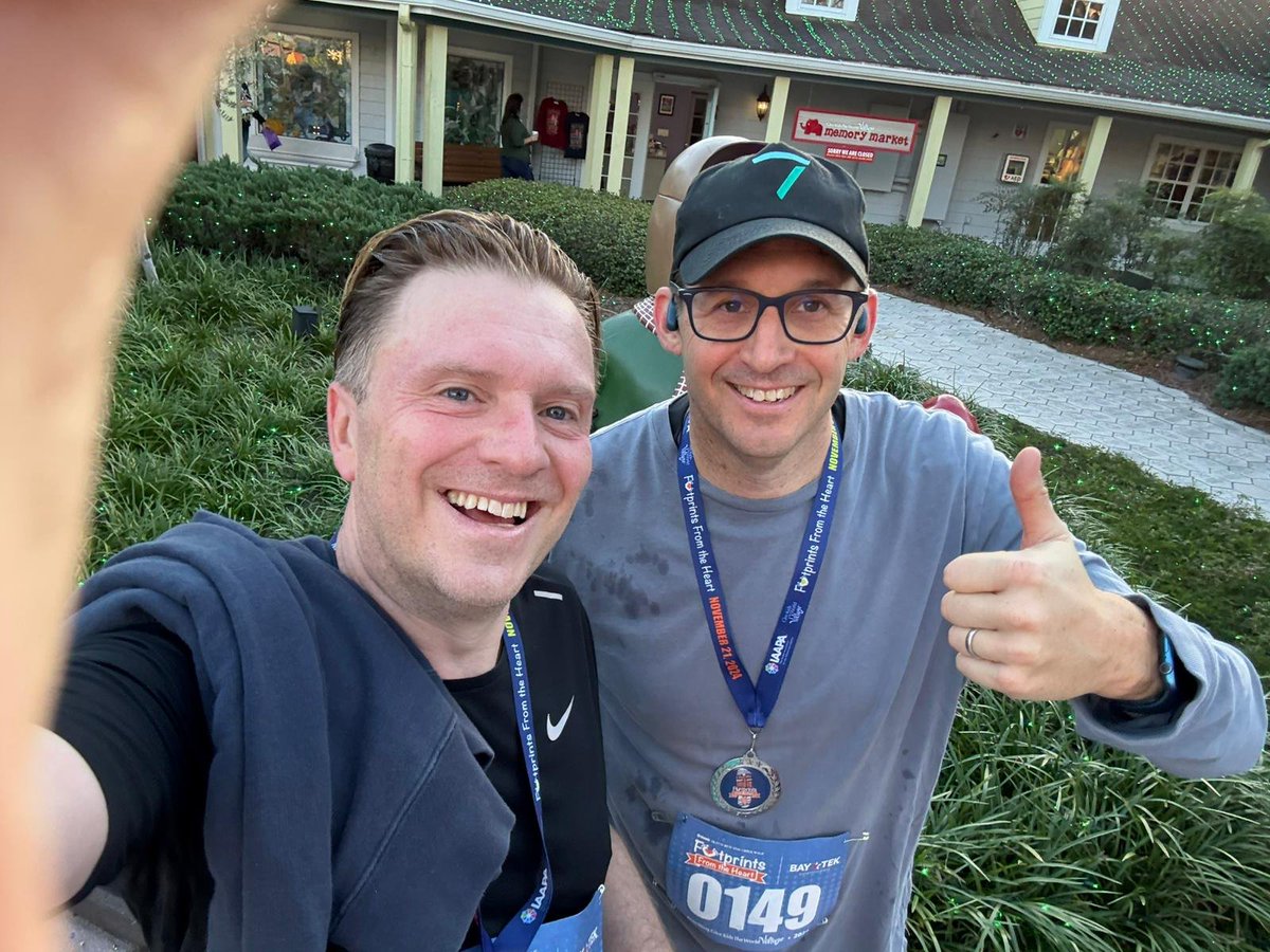 7thSenseDesign's tweet image. They did it!!!

#IAAPA
#IAAPA5K