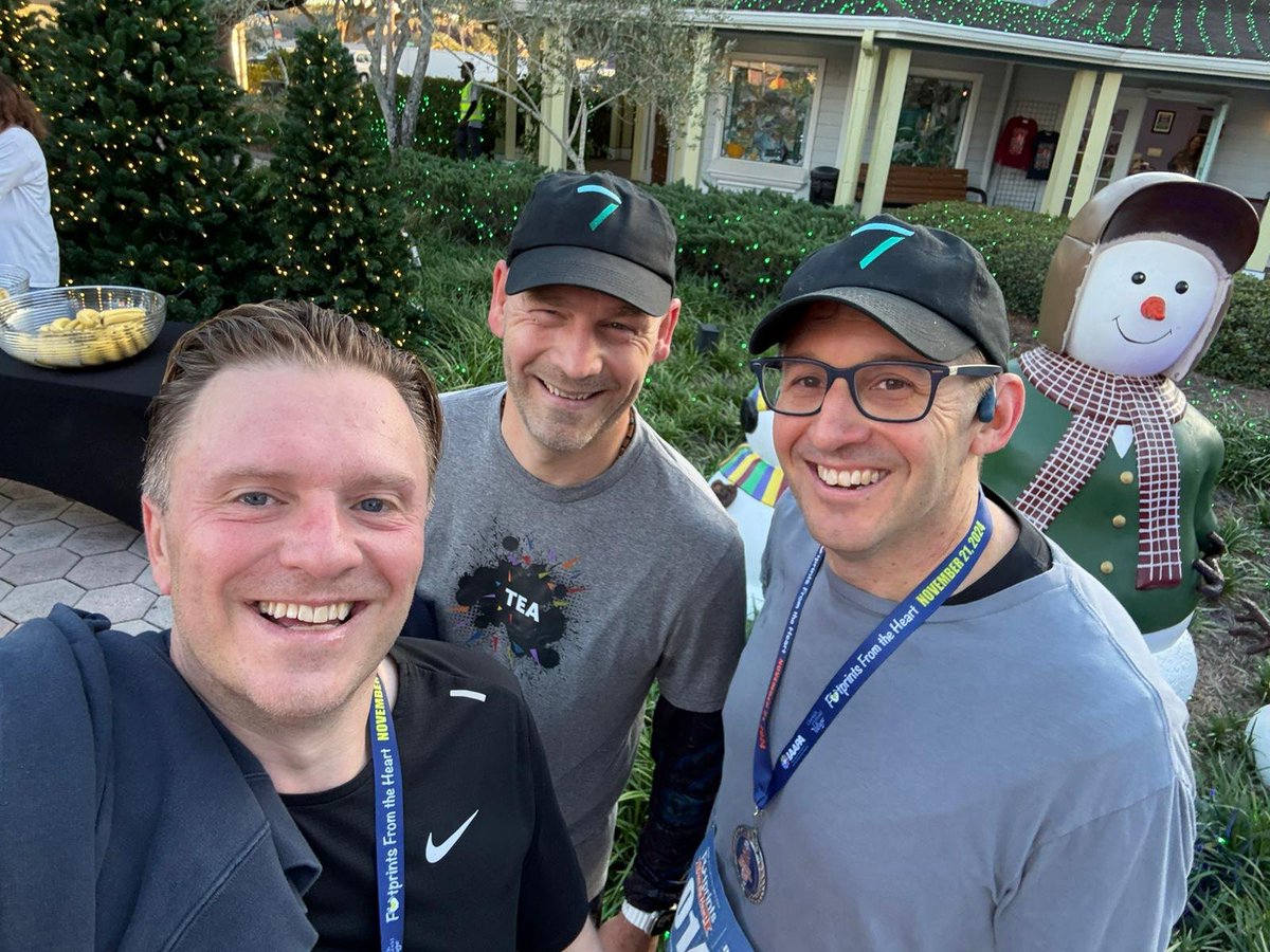 7thSenseDesign's tweet image. They did it!!!

#IAAPA
#IAAPA5K