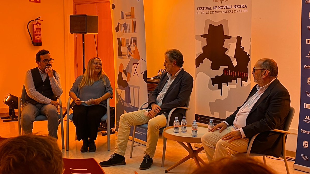 Mesa redonda De la ficción a la realidad. <a href="/JoseMaDeLoma/">Jose María de Loma</a> <a href="/montsemj/">Montse Martínez</a> #javiermuriel #pedromaringaliano