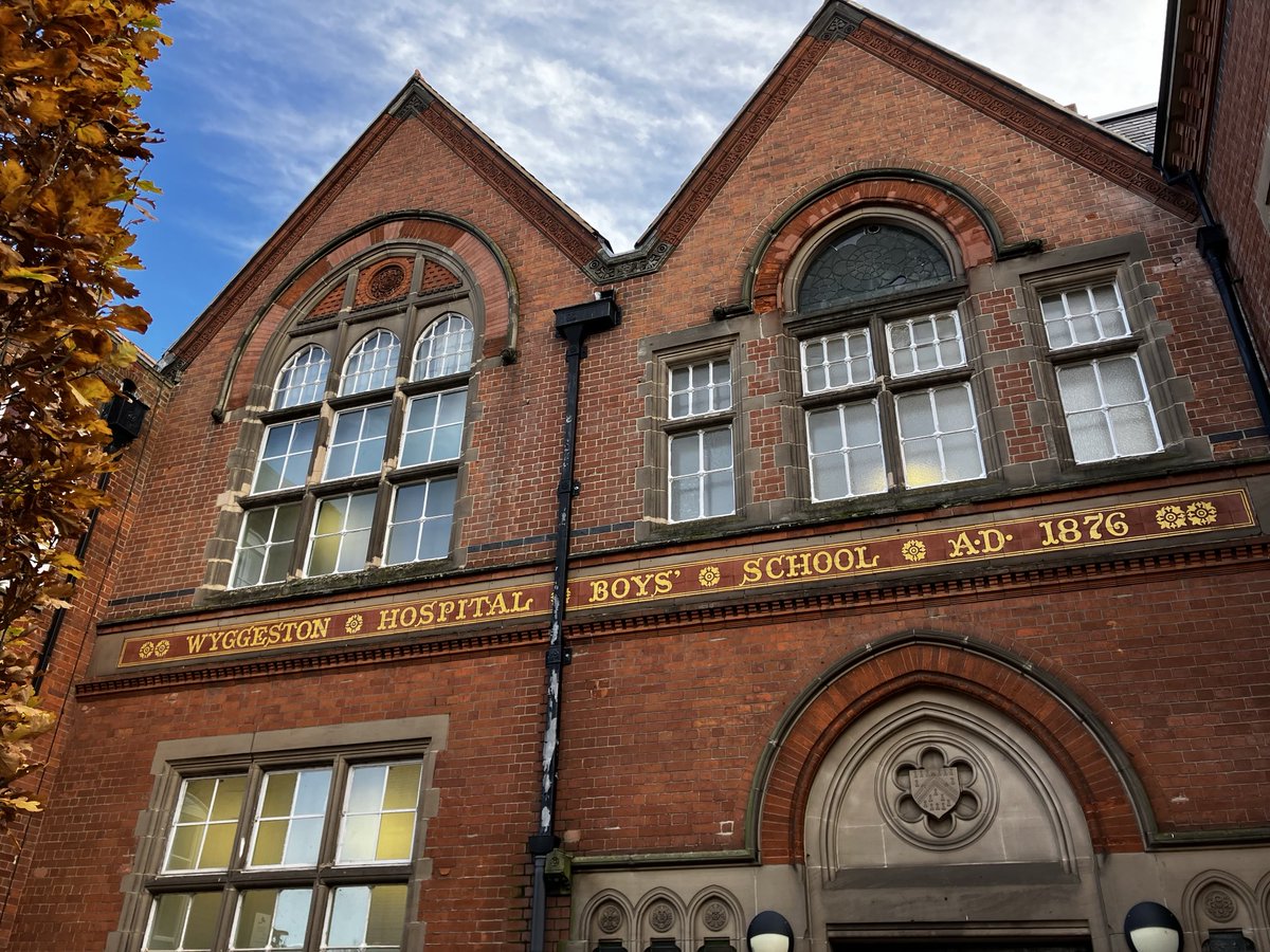 Emily Gee tweet media