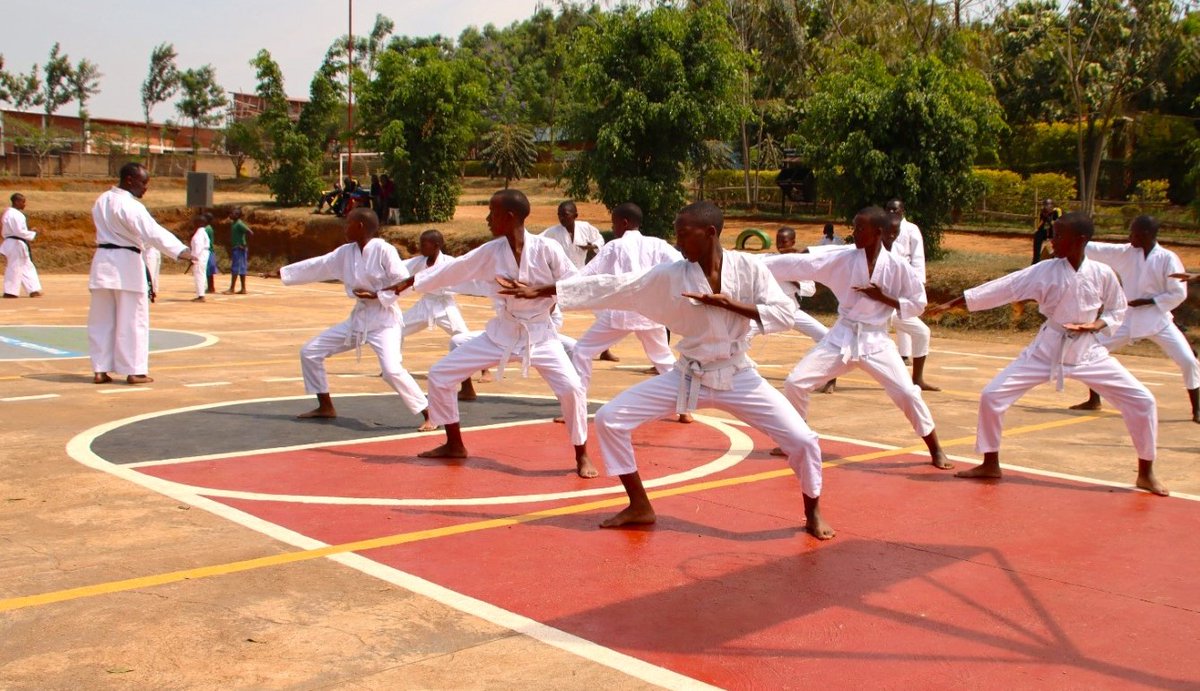 GSF_SportAcadem's tweet image. Let your child kickstart their fitness journey with Karate!  A powerful channel to boost strength, agility, and confidence while instilling respect and discipline. #KarateLife #ActiveKids     @RwandaKarate