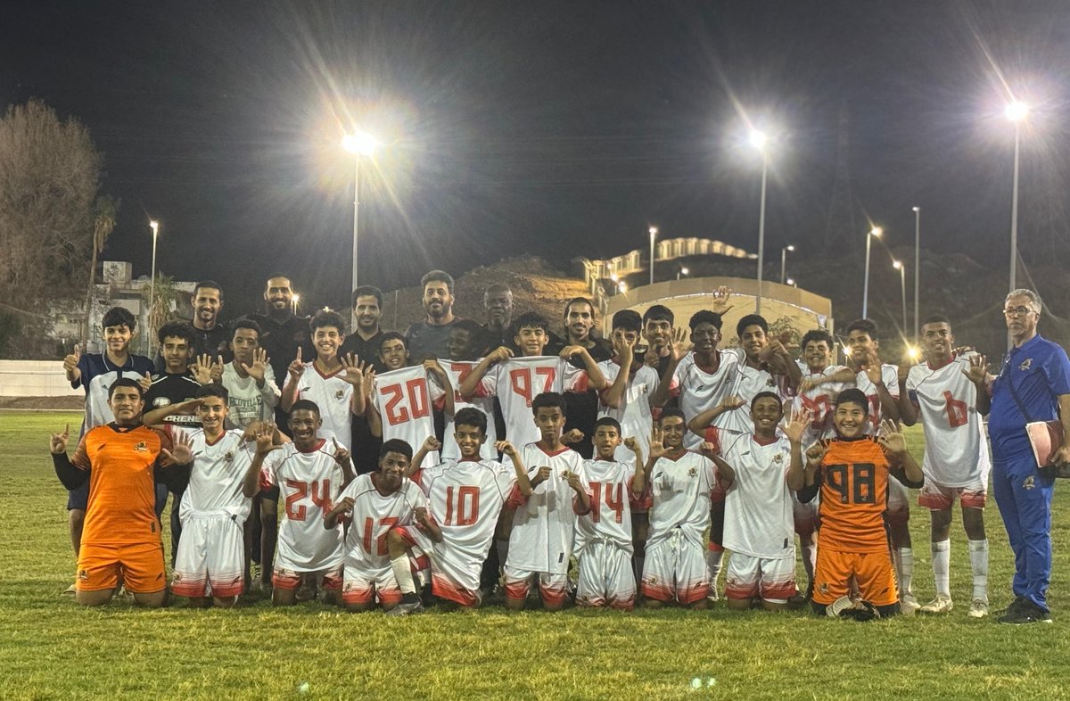 alwehdaclub1's tweet photo. 🔚 | نهاية المباراة'
🏆 | دوري منطقة مكة تحت 13 سنة
👕 | الوحدة 6✖ حراء 0
مجد عسيري ⚽️⚽️
بسام الغريبي  ⚽️⚽️ 
معاذ الشنقيطي ⚽️⚽️

#الوحدة || #U13
#فئات_الوحدة_السنية https://t.co/CdIbNG8NW0