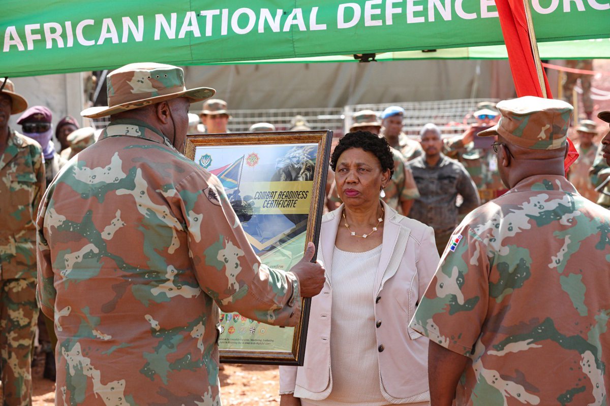 Defence_ZA's tweet image. Exercise VUKUHLOME showcasing SA Army capabilities🦁🇿🇦 @SANDF_ZA #SAArmy