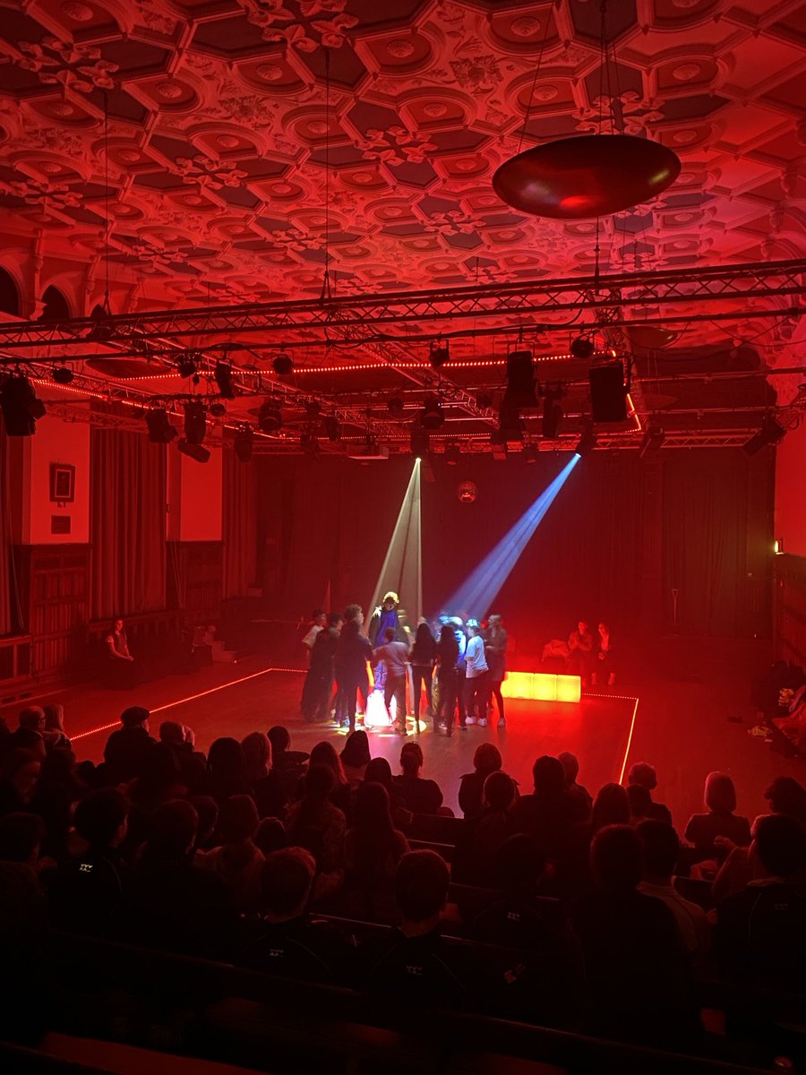 Fabulous Lower Grammar play The Curious Incident of the Dog in the Night-Time. ⁦<a href="/Stonyhurst/">Stonyhurst</a>⁩