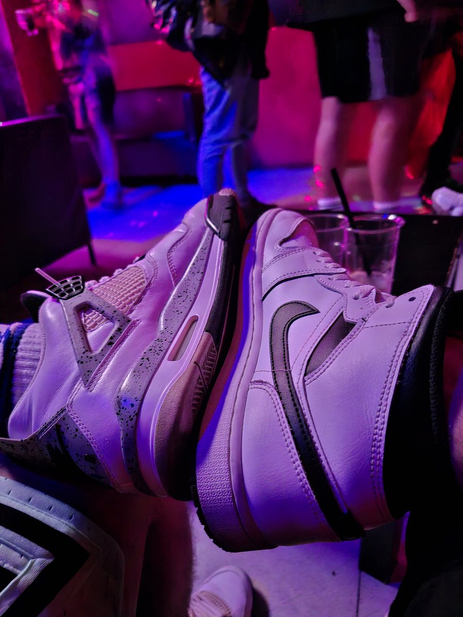 #jordans #shoes #sneakers #fetish #sneakersfetish #lick #licktheshoes