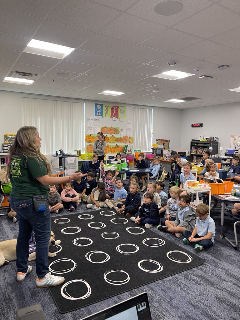 USFInED's tweet photo. Today InEd Learning Designers, Caylen Holmes and Stephanie James, visited Kenneth E. Adum K-8 Magnet School in South Tampa for the Great American Teach-In! https://t.co/JhdEVtbJyG