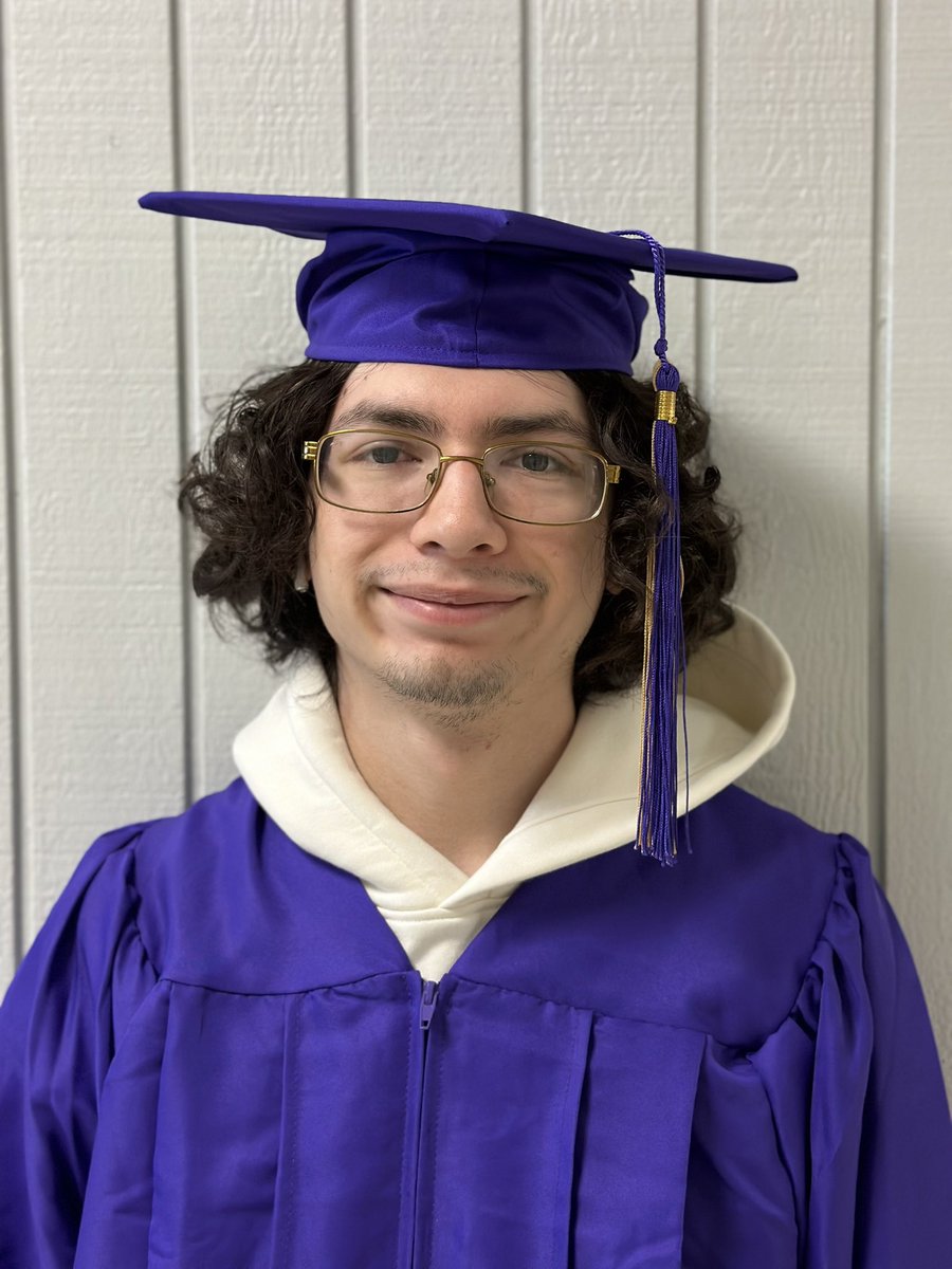 STARSHS2's tweet photo. CONGRATULATIONS to Jack (Christian) Hernandez, our #9thGraduate this semester! 🎉 Jack has overcome many obstacles and received tremendous support along the way. His hard work and determination have paid off, &amp; we couldn’t be prouder of his accomplishments. The future is bright! https://t.co/g3nNPN2QAG