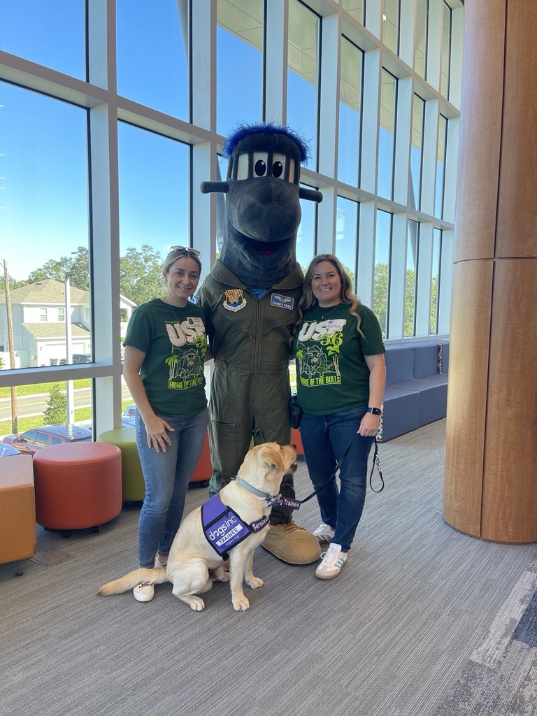 USFInED's tweet photo. Today InEd Learning Designers, Caylen Holmes and Stephanie James, visited Kenneth E. Adum K-8 Magnet School in South Tampa for the Great American Teach-In! https://t.co/JhdEVtbJyG