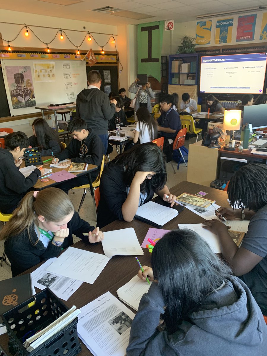 ToniShipley1's tweet photo. Teachers @LongfellowCEA include career connections in their lessons: 6th - character change and psychology. 7th - Phineas Gage and railroad foremen. 8th - Frankenstein and cloning scientists. Critical thinking is fun at Longfellow Career Exploration Academy!! https://t.co/fUJ5ga7Sqb