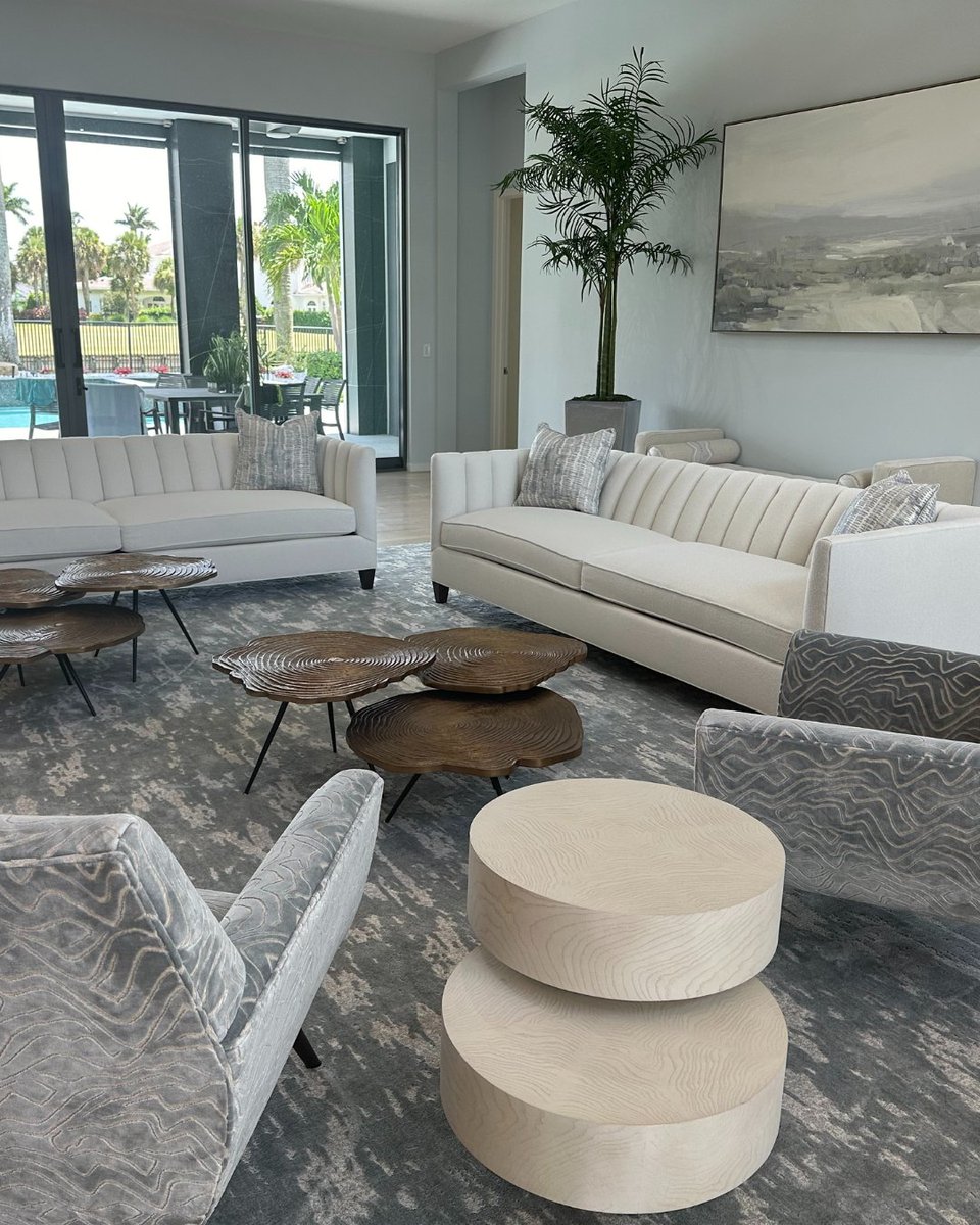 LawrenceMayerID's tweet photo. This classic blend of neutrals  and gray accents adds warmth and style to any space.

interior designer✨: Marjorie Warga
project location: 📍 Boca Raton

#livingroom #colorpalette #interiordesign #northjersey https://t.co/uHyTXgORb9