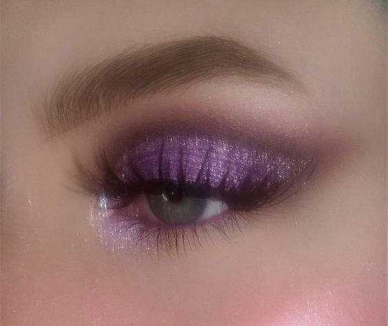 archivedlooks's tweet photo. Purple eyeshadow looks https://t.co/swAU8N3FMF