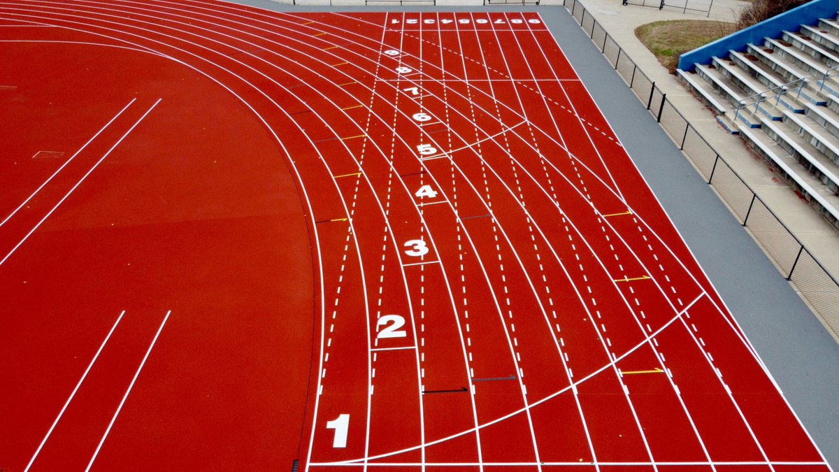 BeynonSports's tweet image. Our BSS 2000 track surface has been trusted at the @UnivOfKansas Rock Chalk Park for 10 years!🤝After its recent resurfacing and new striping, our @BeynonSports team hopes that @kansastfxc and the rest of the Jayhawks enjoy their track more than ever. 🏃💨

We can&apos;t wait for…