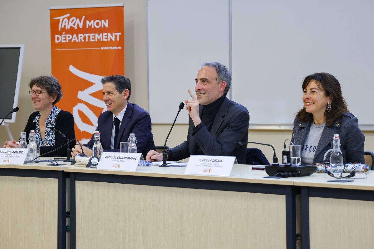 Avec Raphaël Glucksmann à l’université Champollion

Dans le cadre du centenaire de la panthéonisation de Jean Jaurès, j’ai eu le plaisir d’accueillir  le député européen, Raphaël Glucksmann, à l'INU Champollion , en présence de Carole Delga, Présidente de la Région Occitanie,