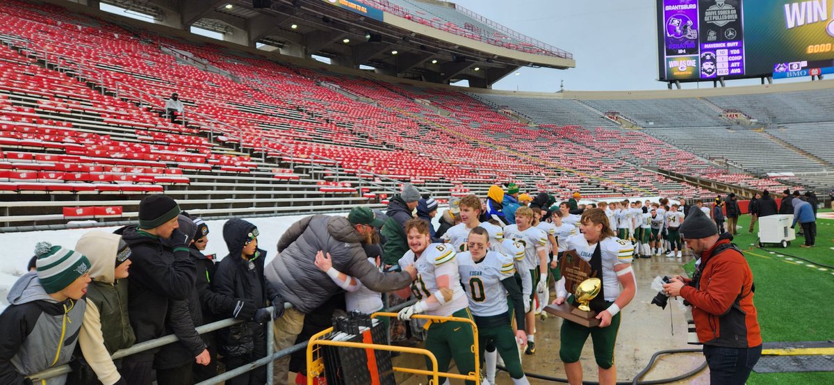 The division 7 state champs are again the Edgar Wildcats. Edgar wins a shutout 19-0 over Potosi/Cassville. #WildcatPride #wisfb