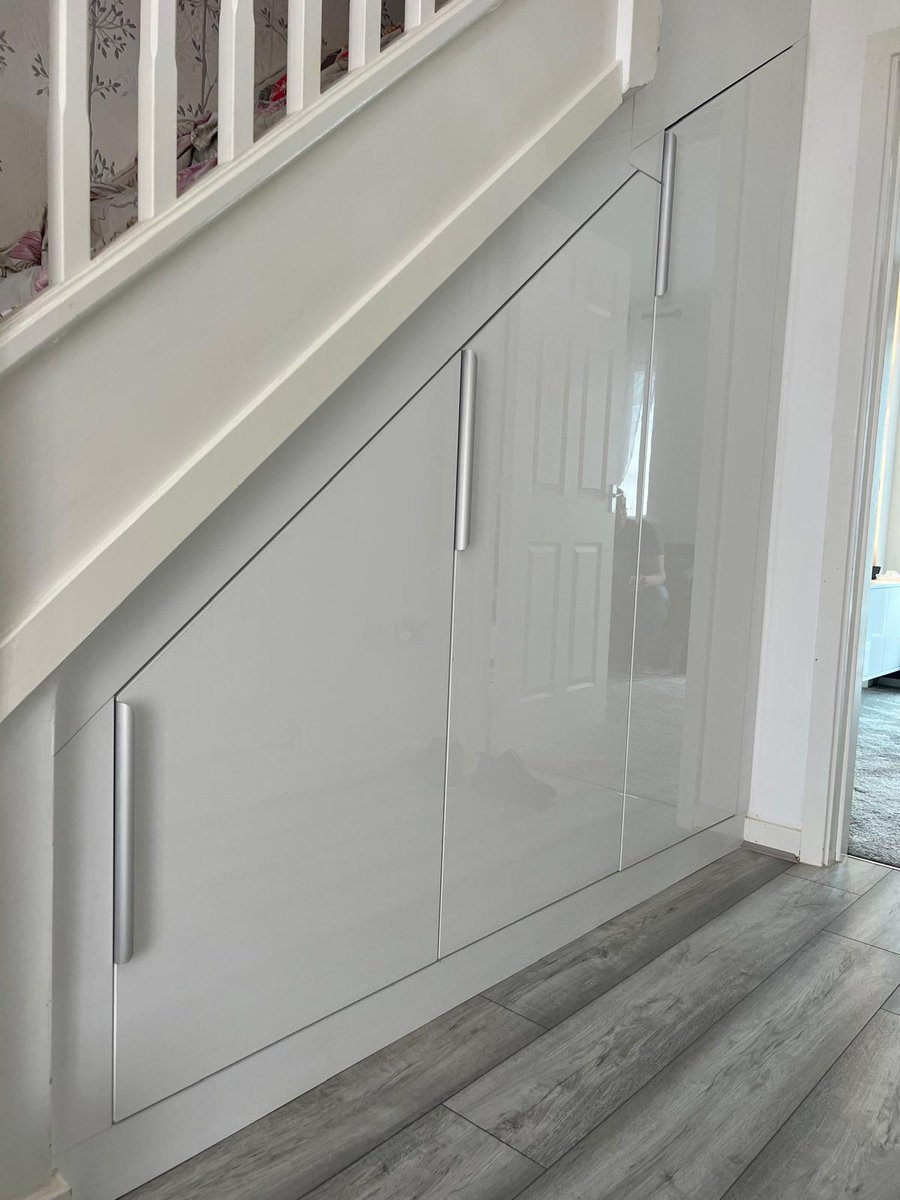Affittedwadrobs's tweet image. Unlocking the Potential of staircase spaces
Transform unused staircase spaces with AF Fitted Wardrobes! Stylish, functional storage tailored to your home. Say goodbye to clutter and hello to elegance!
#AFFittedWardrobes #UnderStairStorage #HomeOrganization #CustomFurniture