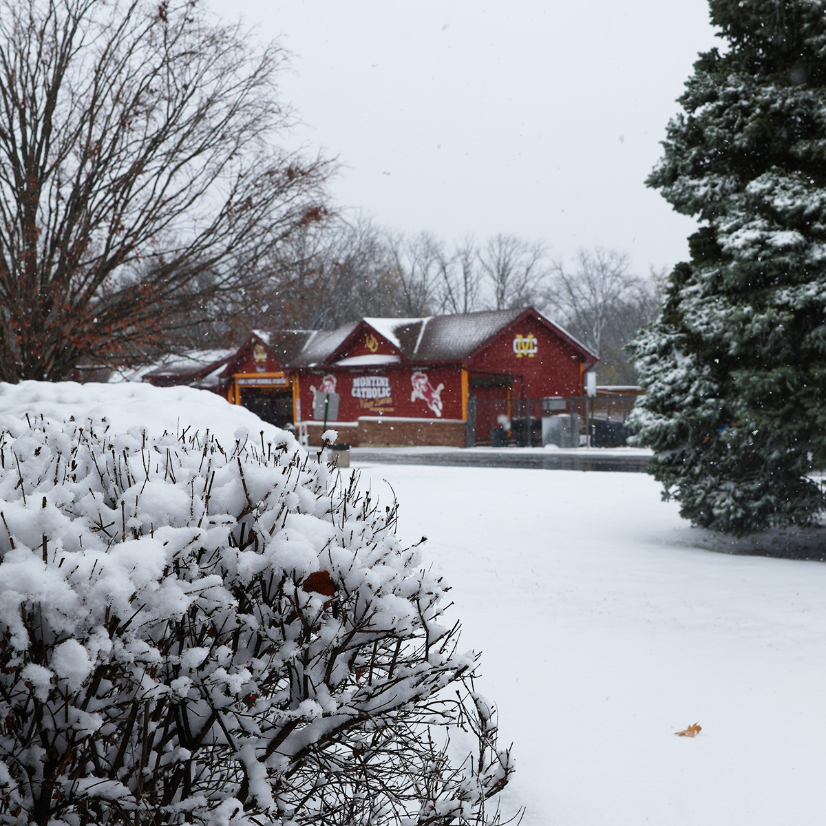 '2015 Snow game' vibes today . . . <a href="/MontiniFootball/">Montini Football</a>
