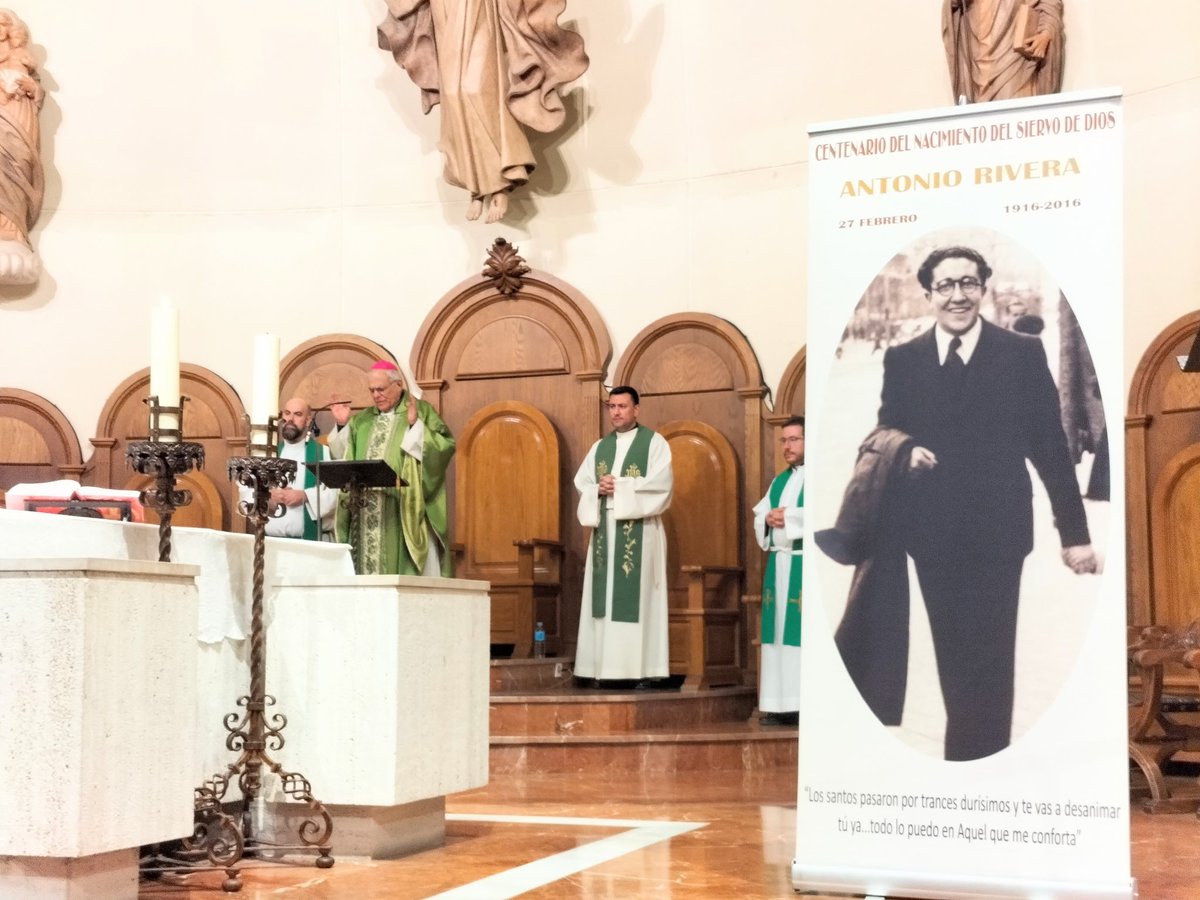 AcgToledo's tweet photo. Imágenes de la Eucaristía en memoria de Antonio Rivera el 20 de noviembre de 2024. https://t.co/OlARPysB0K