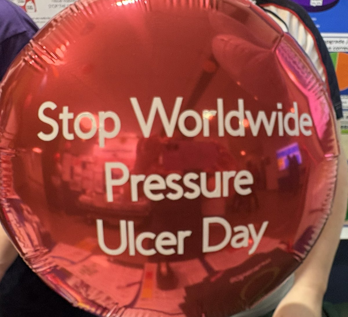 NursingOlol's tweet photo. The @NursingOlol world class TVN team were raising awareness &amp; providing education on #StopThePressure &amp; encouraging everyone to #look&amp;listen creating a culture shift to eliminate avoidable pressure ulcers in the healthcare setting. https://t.co/LdhHdaCH1z