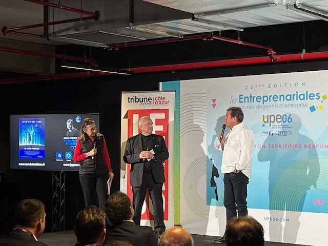 Remise des trophées du Palmarès 2024 des 500 1ères entreprises de la Côte d'Azur, un événement <a href="/Tribuca/">Tribune Côte d'Azur</a> au coeur des #Entreprenariales organisées par <a href="/UPE_06/">UPE_06</a>
Je suis heureux de remettre la palme de la stratégie à Hervé Mangot, Président du groupe SAPHELEC