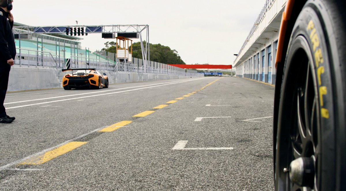 KPAXracing's tweet photo. February 2014. @alexfigge and @robert_thorne8 and limited #kpaxracing crew are testing the Mclaren MP4 12-C GT3 at @circuito_estoril  Joined by then factory drivers @alvaro_parente and Rob Bell. 

#motorsports #racing #mclaren #estoril https://t.co/JFXp4VjYbN