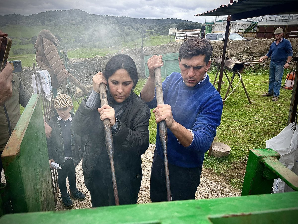 condecorte's tweet image. Unos se los días marcados en Los Bolsicos