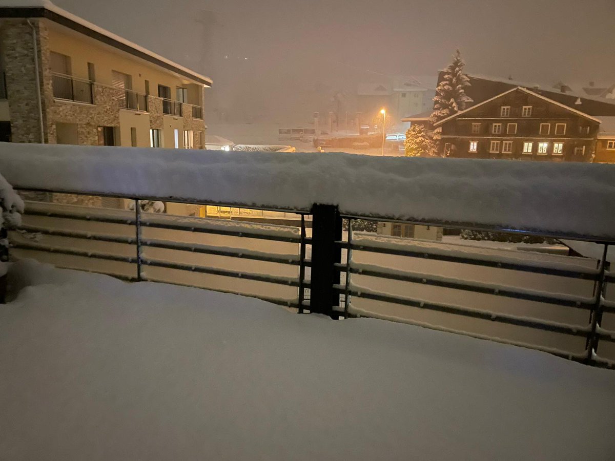 Zueristern's tweet photo. Herrlich ❄️🌨️ https://t.co/N1bwxUXKI3